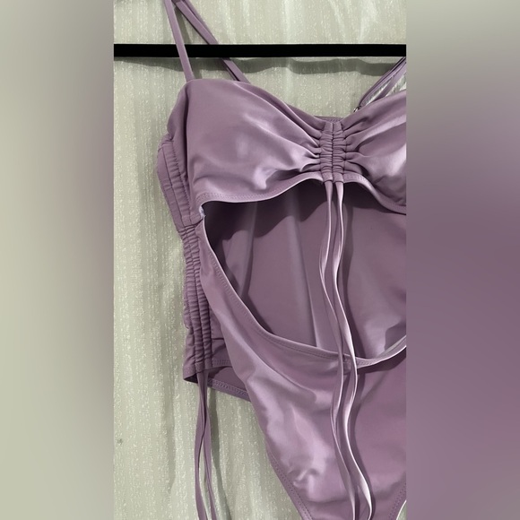 Purple Bikini Swimwear with Clean Design - Picture 4 of 6